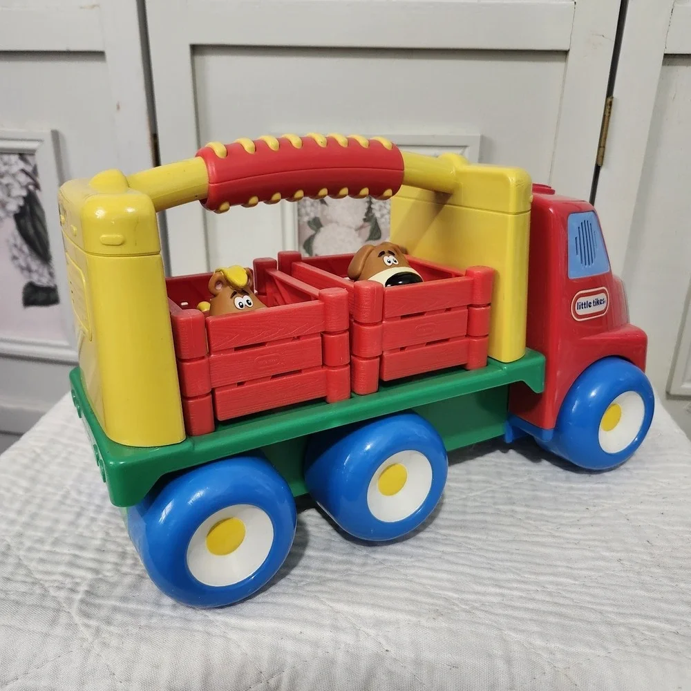 Little Tikes Red Handle Hauler Farm Truck Toy Horse Dog‎ Corrals Sounds Music